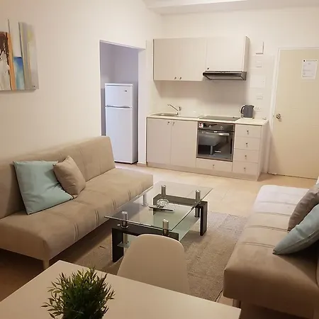 מלון דירות Marianna Annex 3*