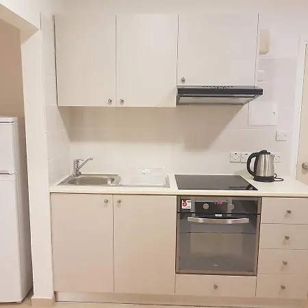 Marianna Annex מלון דירות לימסול